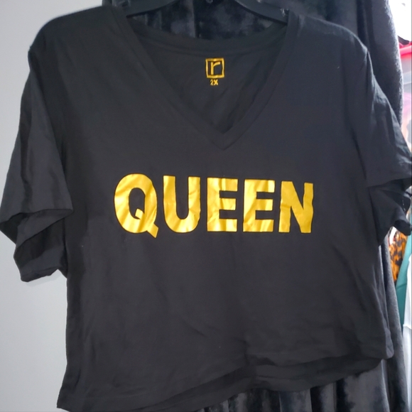 Tops - Black V-Neck T-Shirt with Gold 'QUEEN' Print